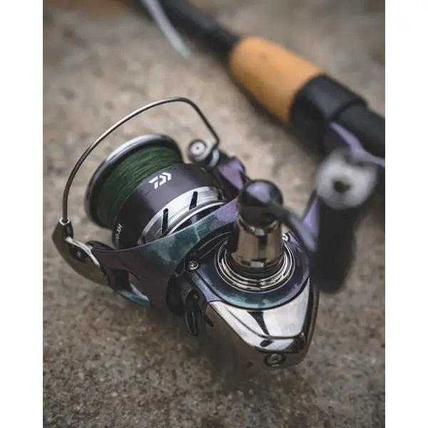 Mulineta Regal LT 2000D-XH DAIWA - Ultra-Ușoară, Precizie Excepțională - 2