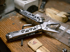 Multitool Böker Plus Specialist Pro Böker- Versatil, Robust
