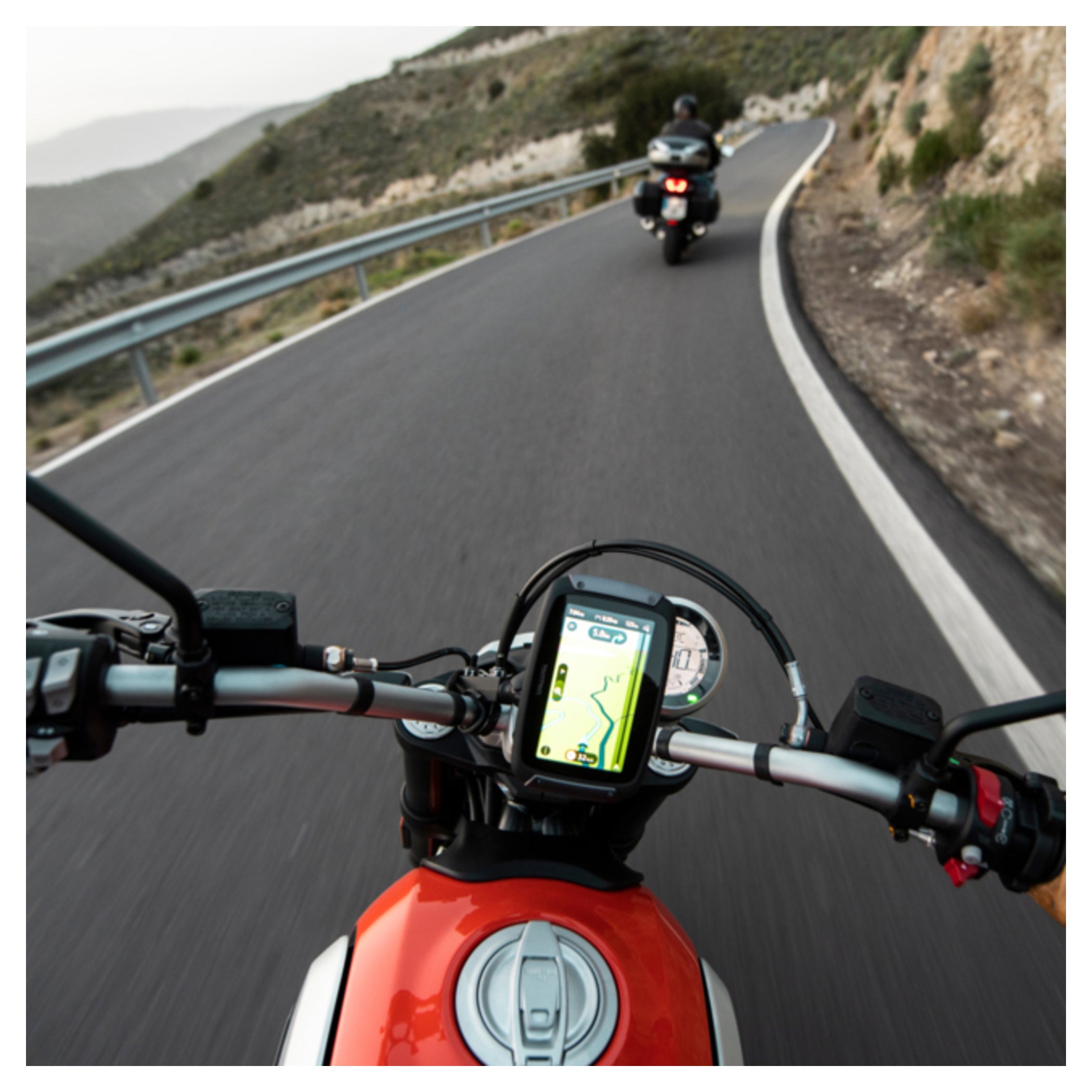 Navigator GPS Rider 50 TomTom - Hărți Europa, WiFi, Quad-Core