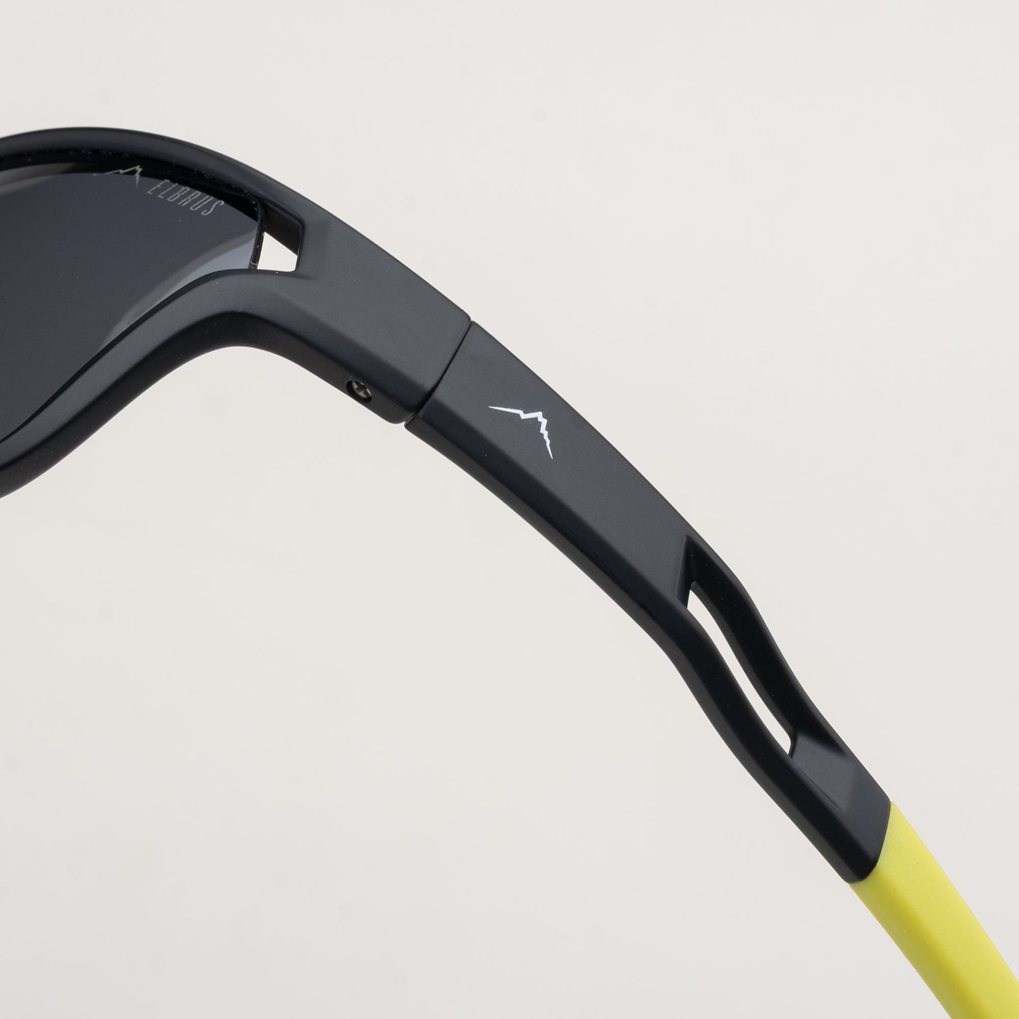 Ochelari de Soare NEVIS II ELBRUS - Protecție Polarizată, Confort Sportiv - 3