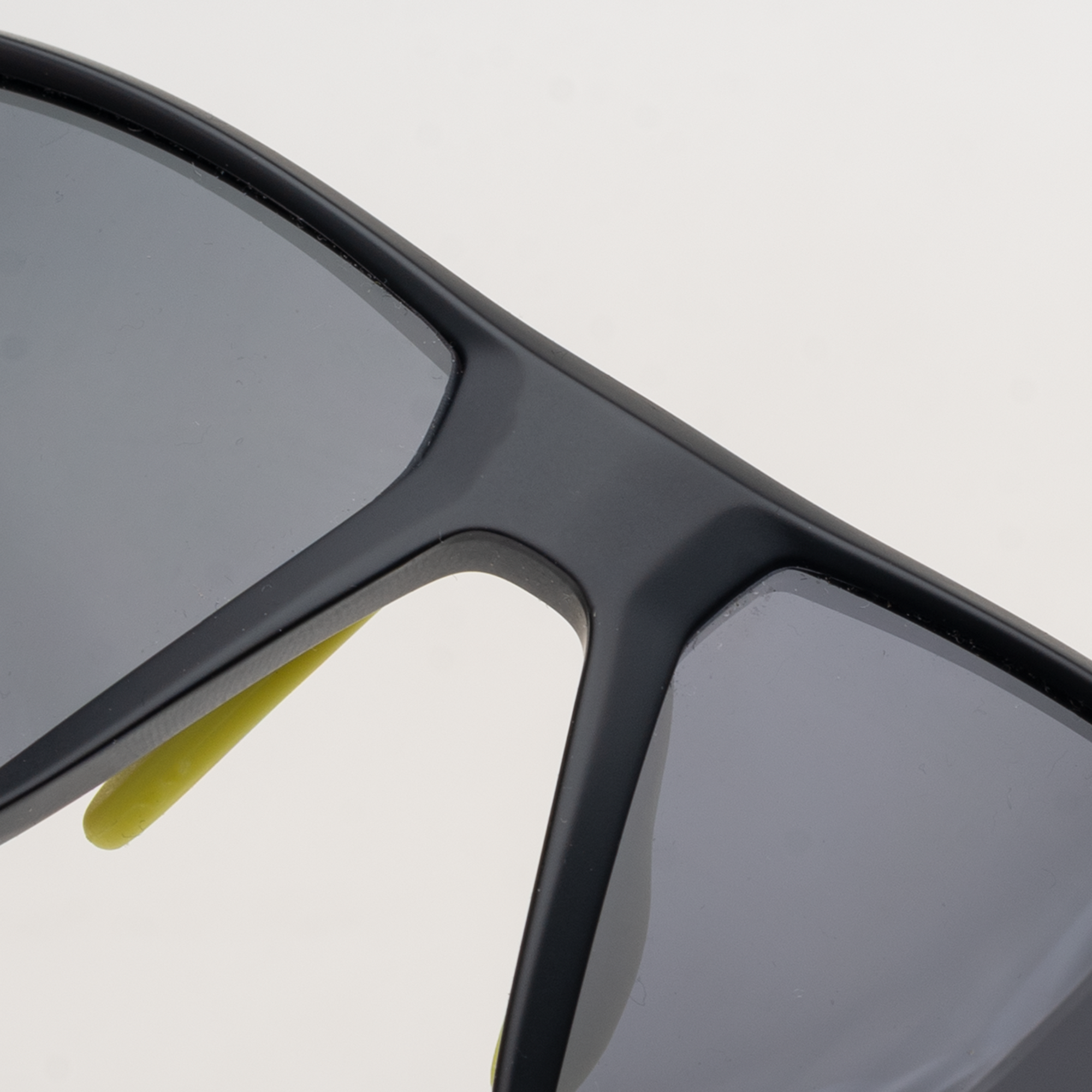 Ochelari de Soare NEVIS II ELBRUS - Protecție Polarizată, Confort Sportiv - 4