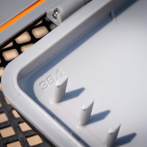 Organizator Cârlige Guru - Compact, Rezistent, Pescuit Crap - 6