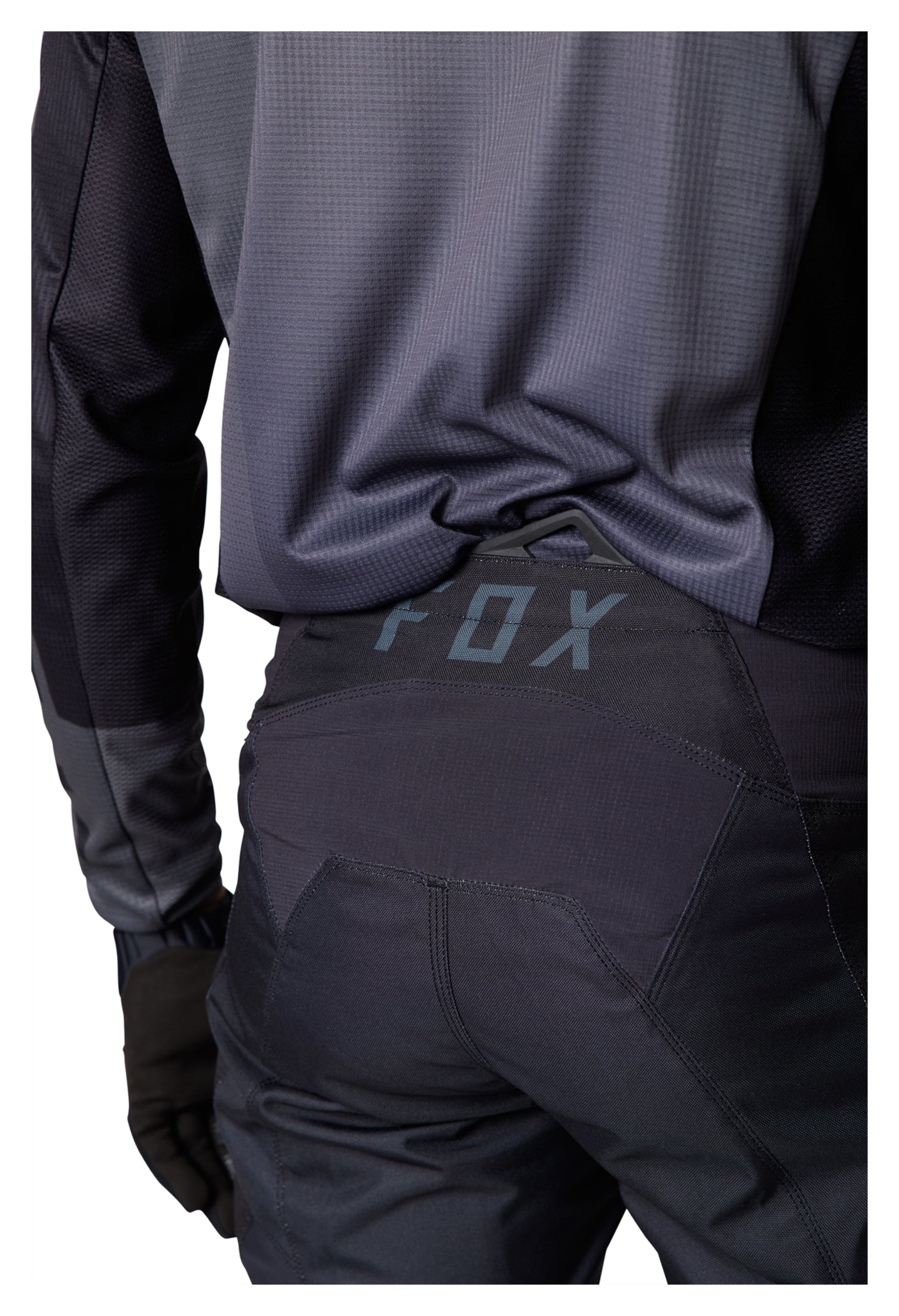 Pantaloni Cross Fox 180 Leed - Performanță și Confort