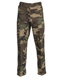 Pantaloni Mil-Tec US Ranger BDU – vedere frontală pe fundal alb, cu buzunarele cargo