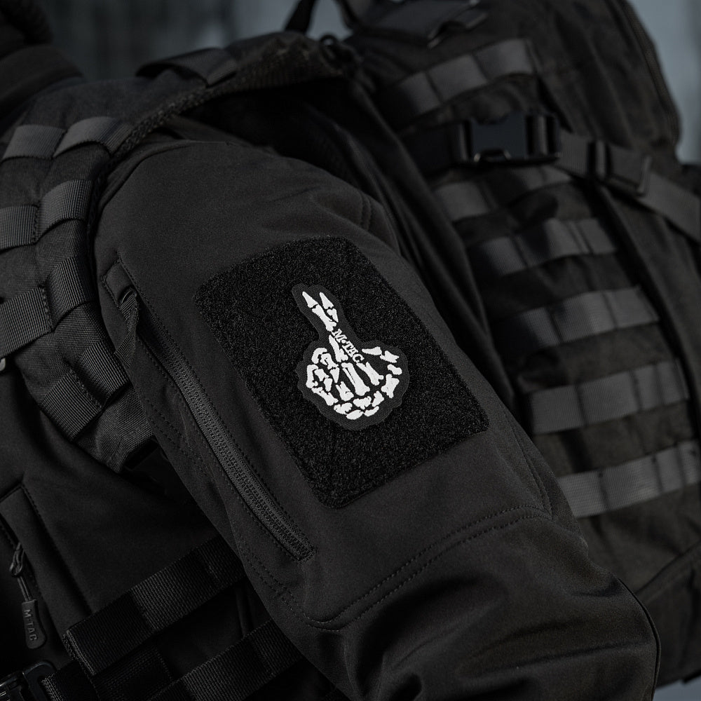 Patch Crossed Fingers M-Tac - Noroc și Rezistență Neagră