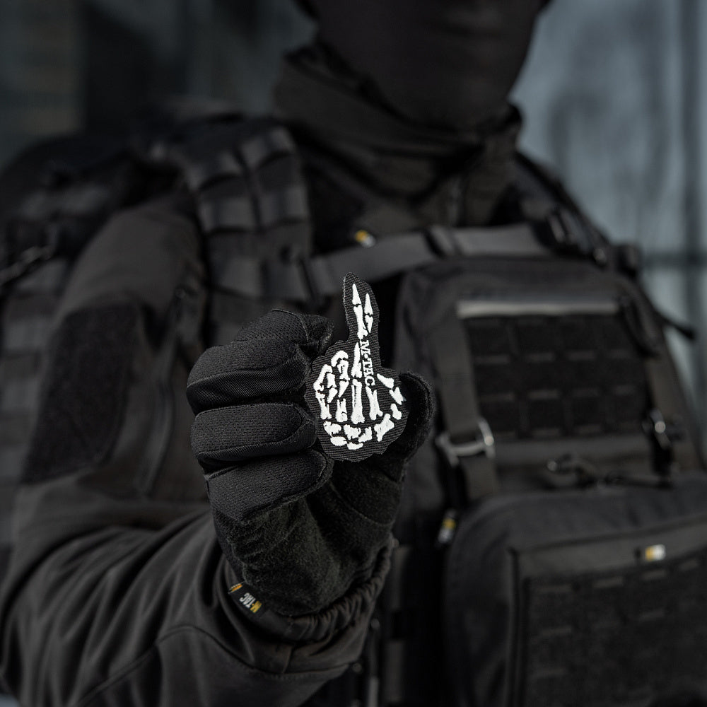 Patch Crossed Fingers M-Tac - Noroc și Rezistență Neagră
