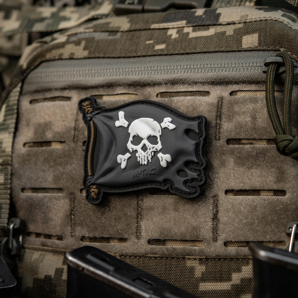 Patch Jolly Roger M-Tac - PVC Negru, 3D cu Velcro
