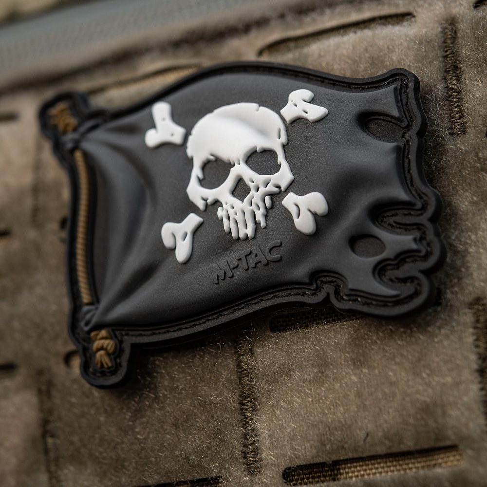 Patch Jolly Roger M-Tac - PVC Negru, 3D cu Velcro