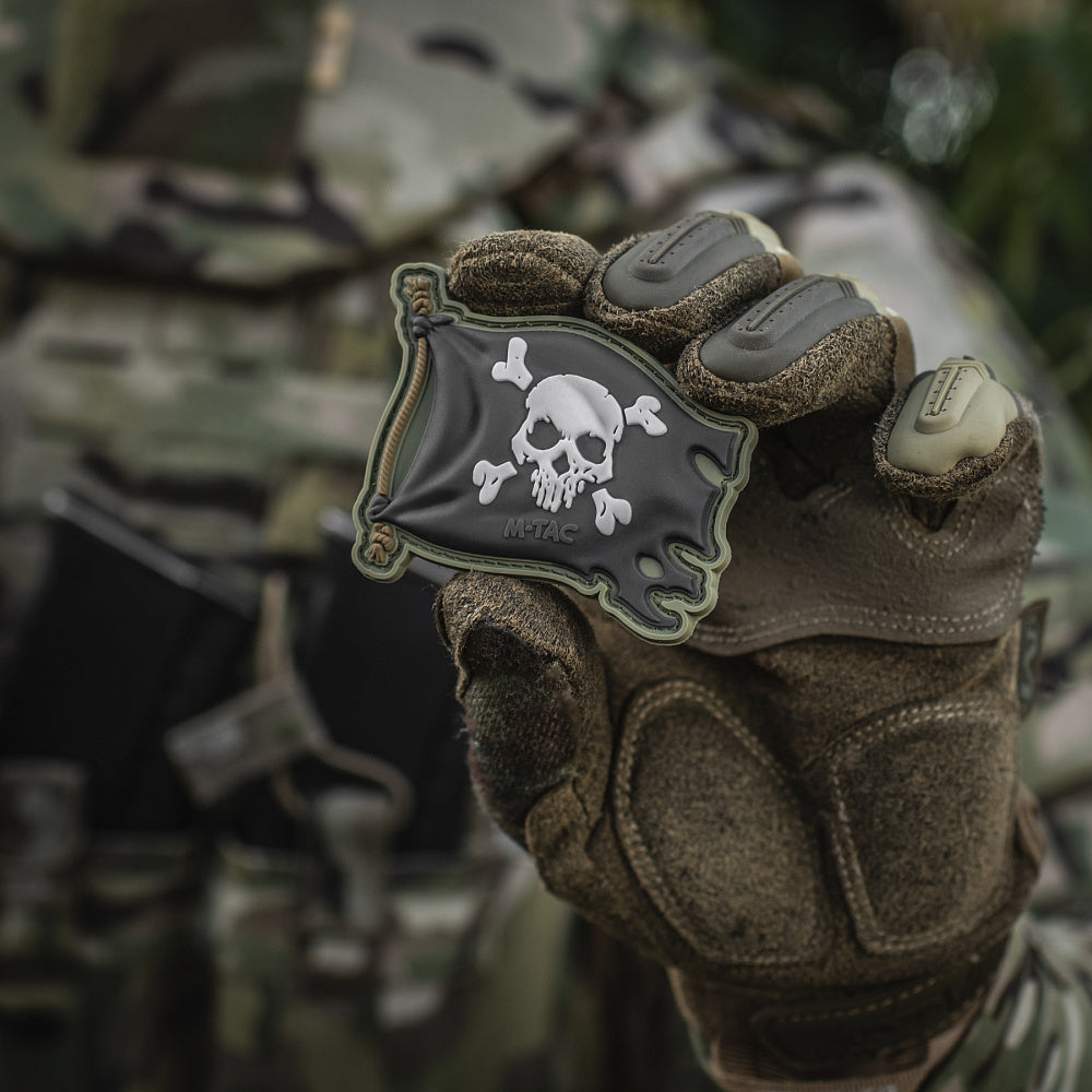 Patch Jolly Roger M-Tac PVC - Olive/Black, Simbol al Aventurii