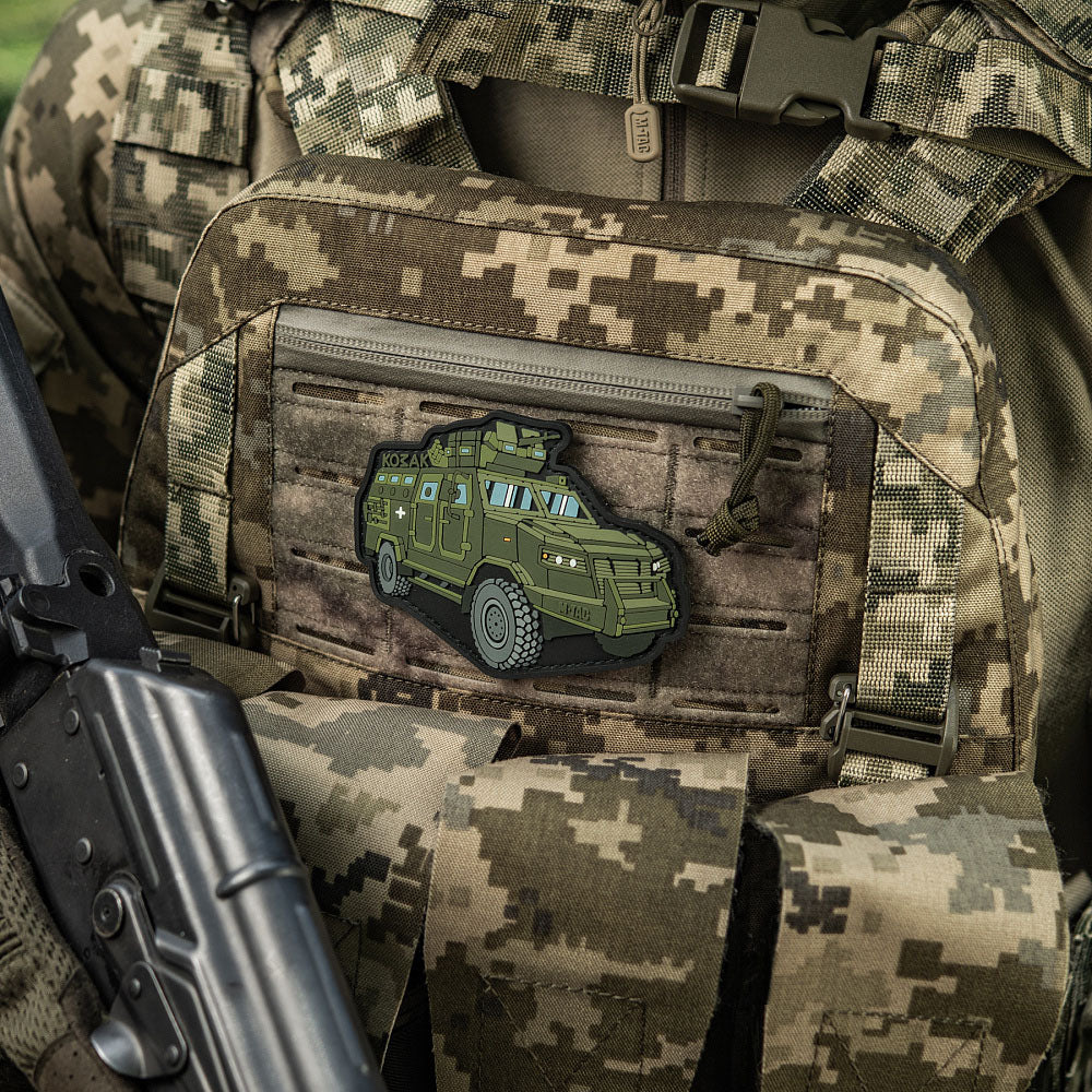 Patch PVC Kozak M-Tac - Mașina de Luptă Iconic Ukrainiană