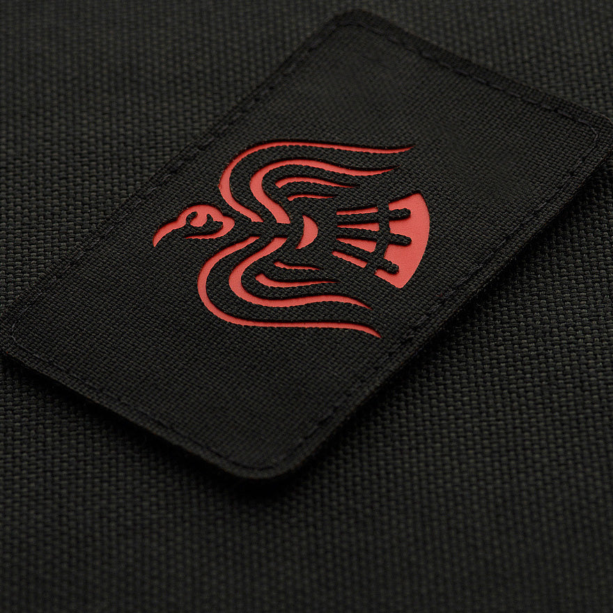 Patch Raven Flag M-Tac Laser Cut - Negru/Roșu - Rezistență Tactica