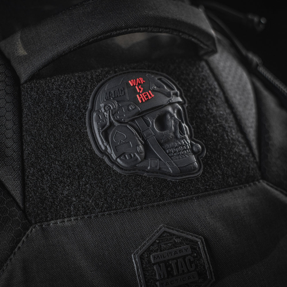 Patch War is Hell 3D PVC M-Tac - Negru, Moral, Autocolant Velcro