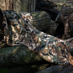 Pătură Fleece Camouflage Woodland - Căldură & Portabilitate Tactică