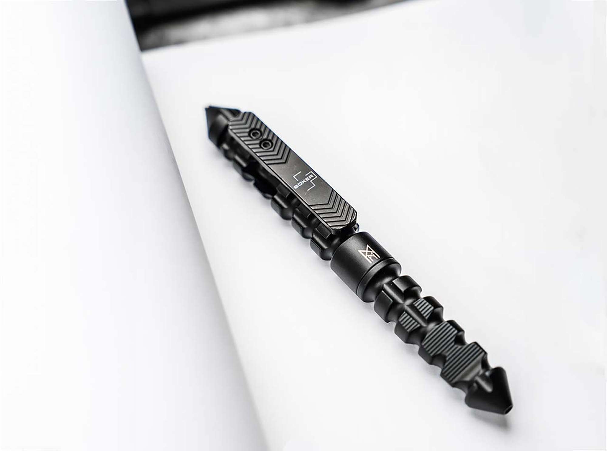 Pix tactic Böker Plus Fat Box Pen Böker- Utilizare Kubotan, Varf spargere sticla
