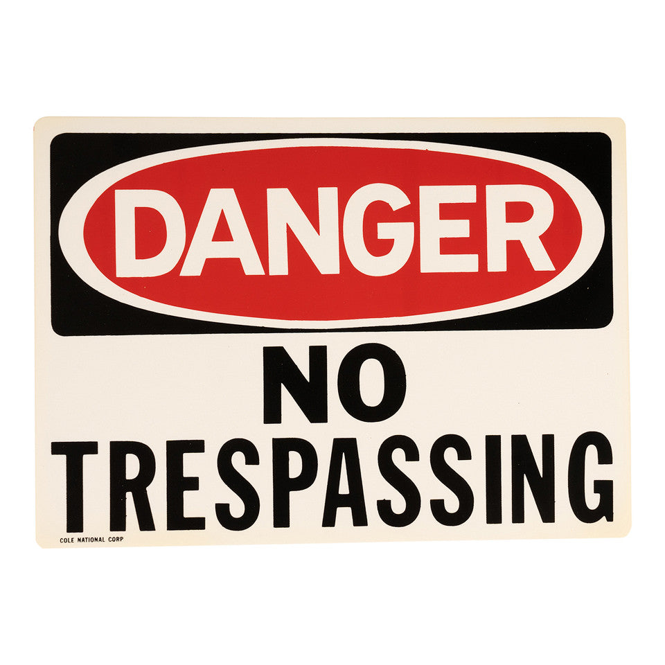 Placă Avertizare 'Danger No Trespassing' - Delimitare Clară & Securitate Impusă
