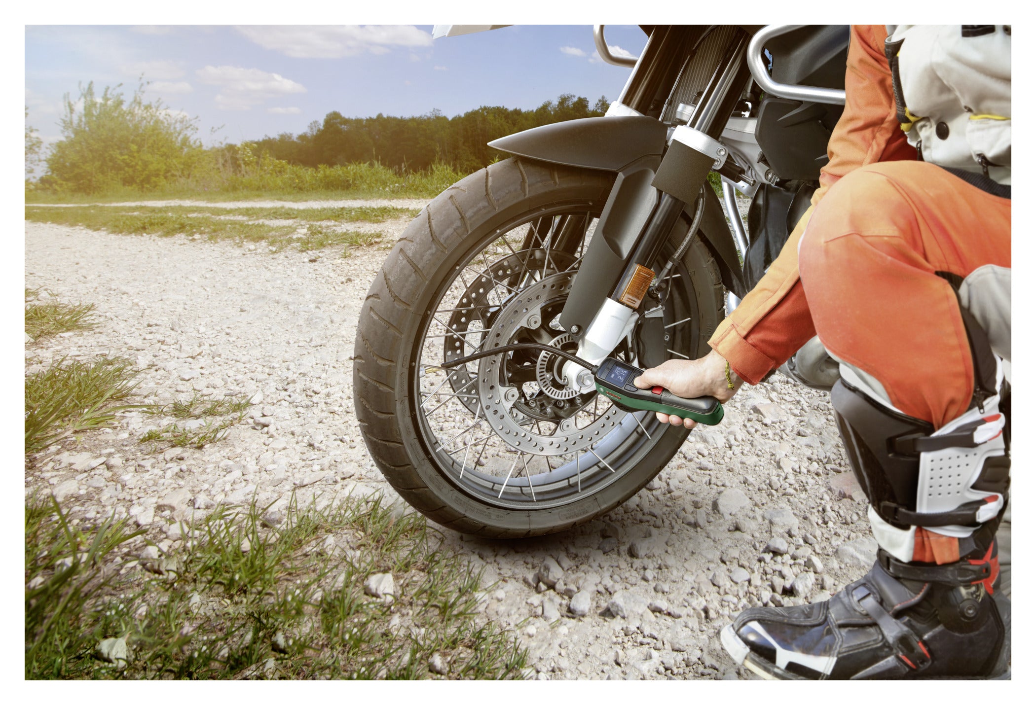 Pompă Aer Portabilă Bosch EasyPump - 10.3 bar, Compactă
