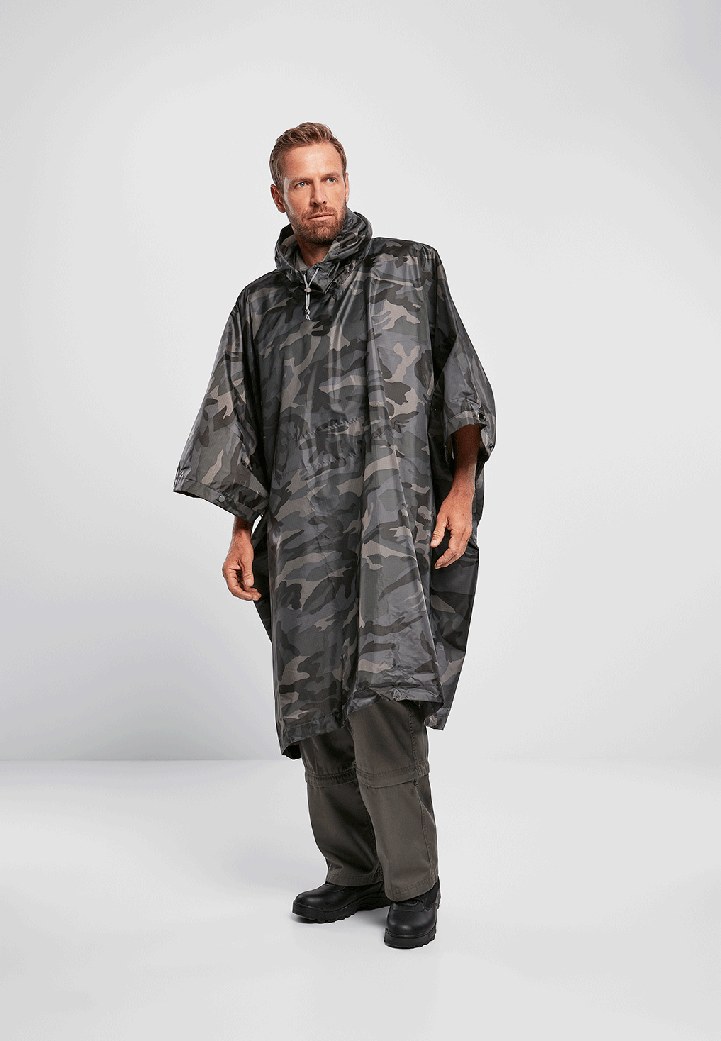 Poncho Ripstop Dark Camo Brandit - Protectie Esentiala