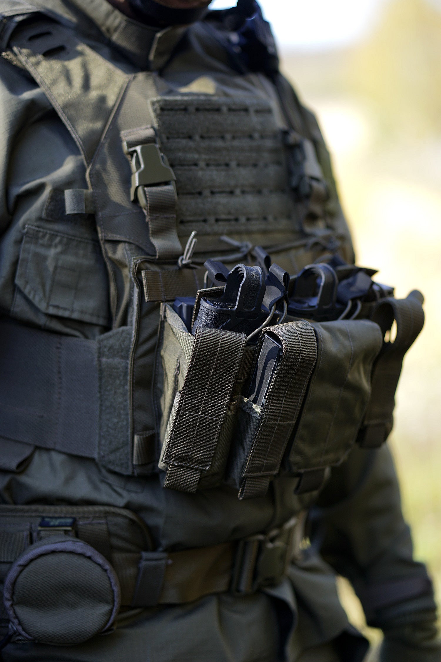 Pouch Pistol TF-2215 Dublu Ranger Green Task Force 2215 - Acces Rapid, Siguranță Maximă