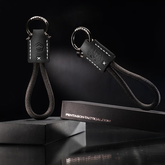 Produs Apiron EDC Keychain Black Pentagon Tactical - Eleganță Minimalistă și Durabilitate Cotidiană