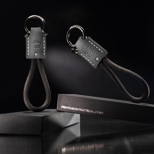 Produs Apiron EDC Keychain Cinder Grey Pentagon Tactical - Eleganță Minimalistă și Fiabilitate Zilnică