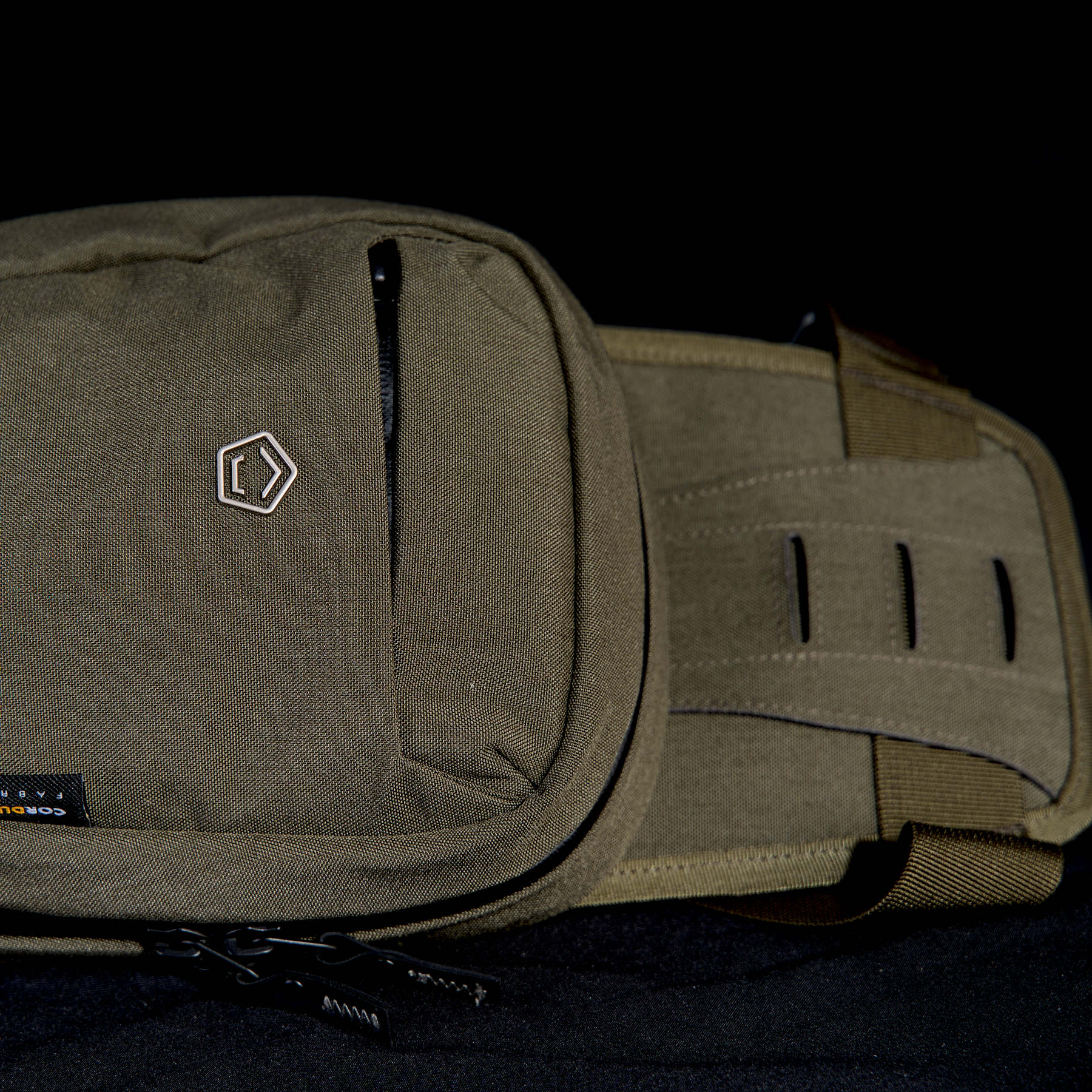 Produs Consul Thigh Pouch RAL7013 Pentagon Tactical - Performanță și Ventilație Optimă în orice Mediu