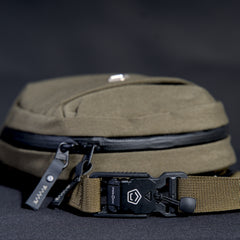 Produs Consul Vertical Sling Pouch RAL7013 Pentagon Tactical - Funcționalitate Tactică și Accesibilitate Urbană