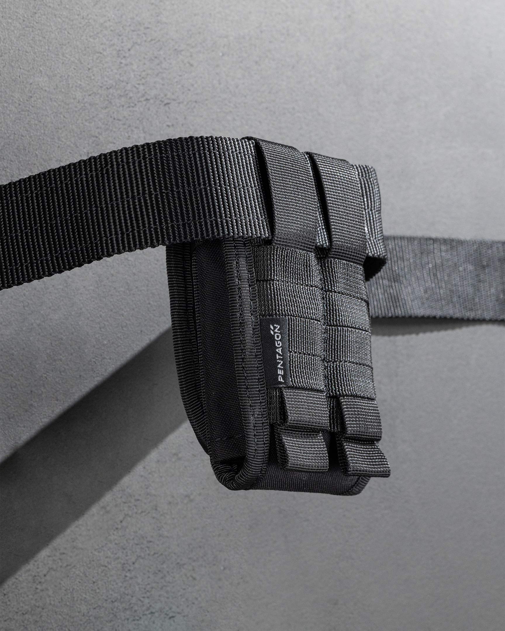 Produs Detainer Handcuff Pouch Black Pentagon Tactical - Fiabilitate și Eficiență Operațională