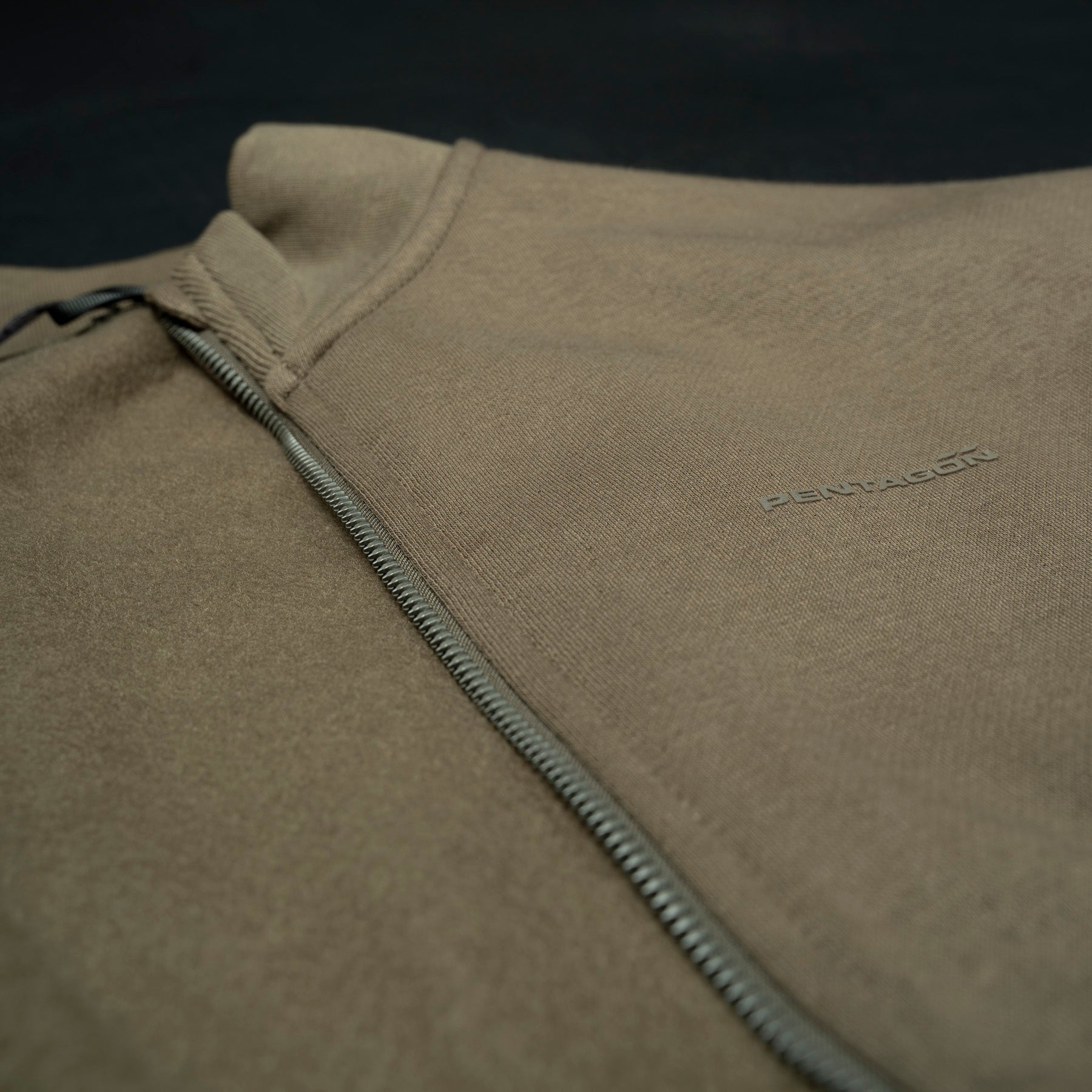 Produs Highneck Sweater RAL7013 Pentagon Tactical - Eleganță și Durabilitate Strategică