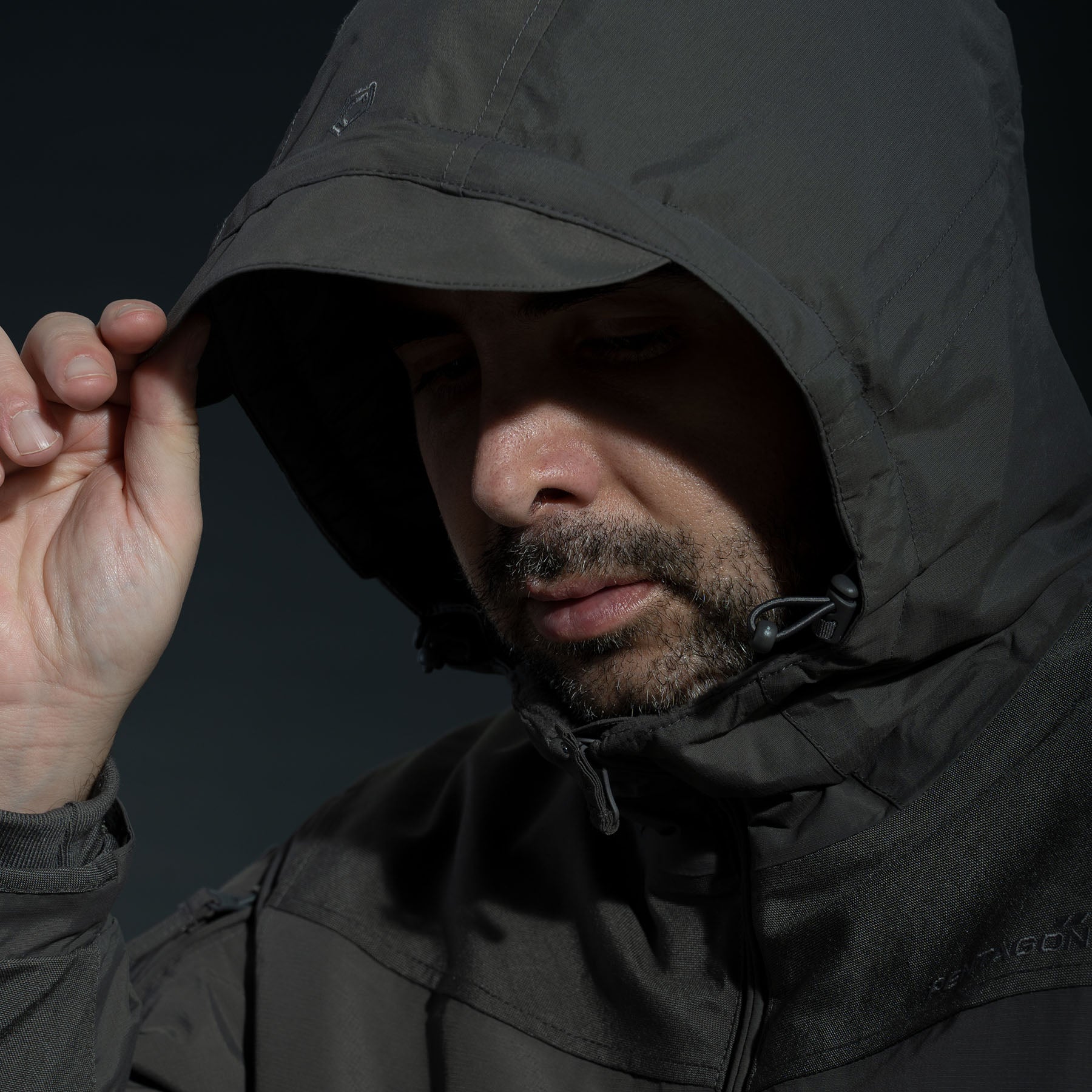 Produs Lcp V2.0 Primaloft® Parka Cinder Grey Pentagon Tactical - Protecție Termică Supremă pentru Medii Extreme
