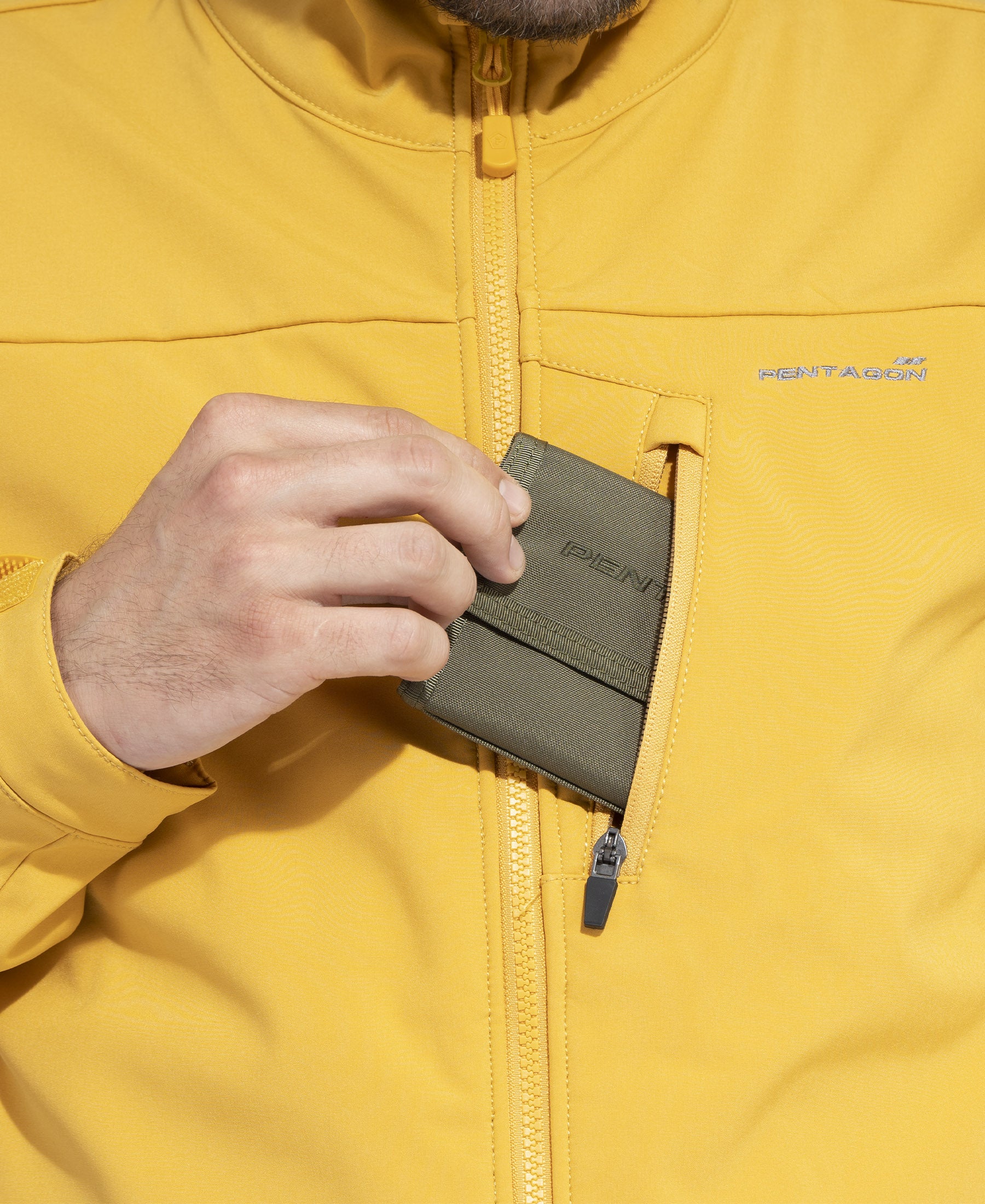 Produs Reiner 2.0 Tuscan Yellow Pentagon Tactical - Performanță și Versatilitate la orice Pas