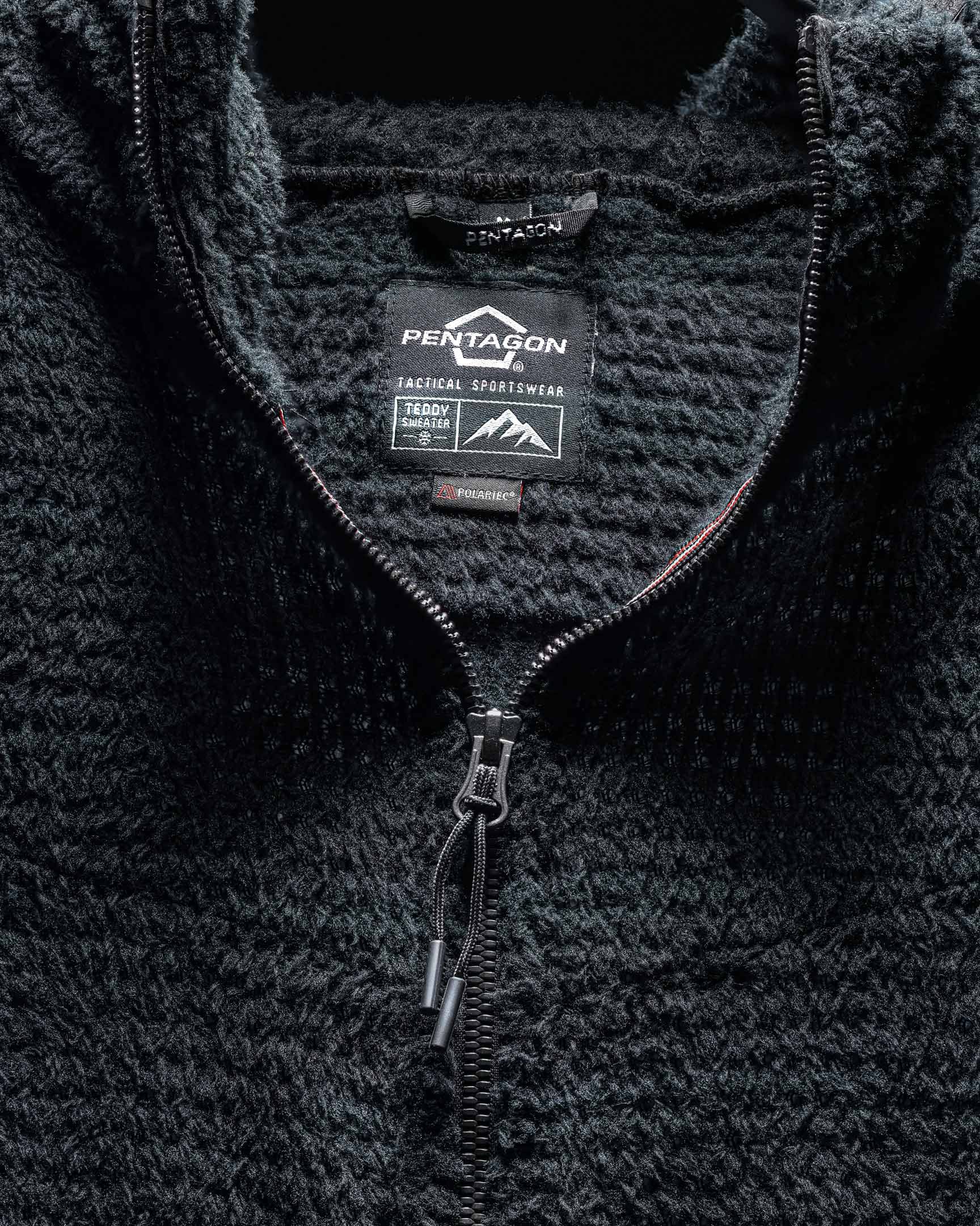 Produs Teddy Polartec® Alpha™ Sweater Black Pentagon Tactical - Izolație Adaptivă și Confort Dinamic