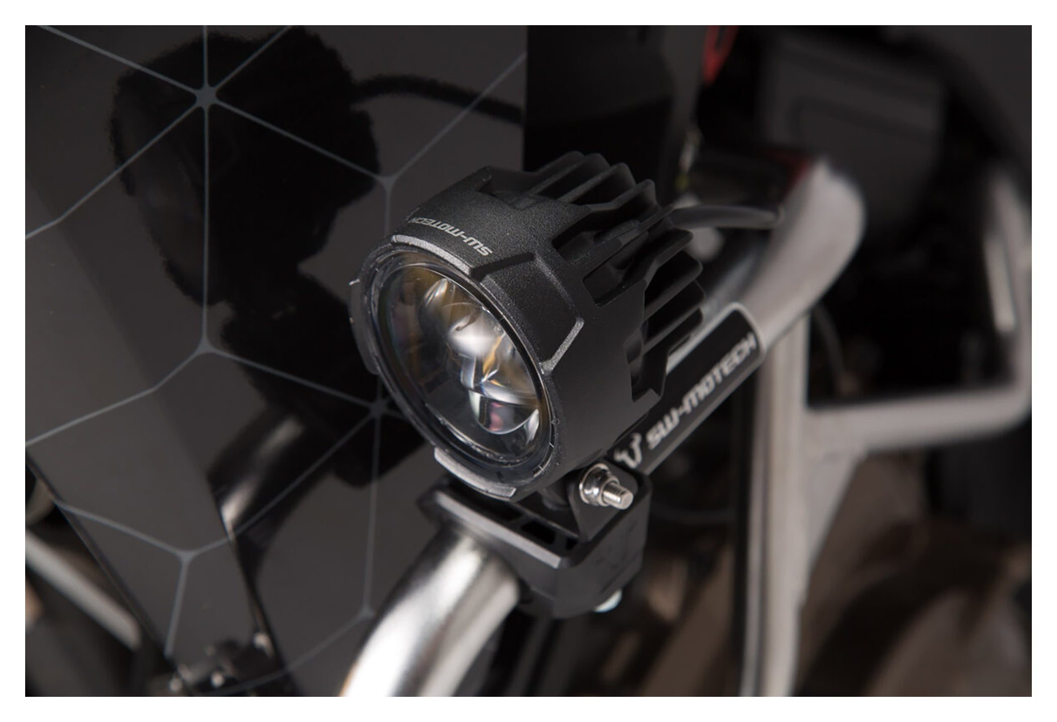 Proiectoare LED EVO SW-Motech - Iluminare puternică, compactă