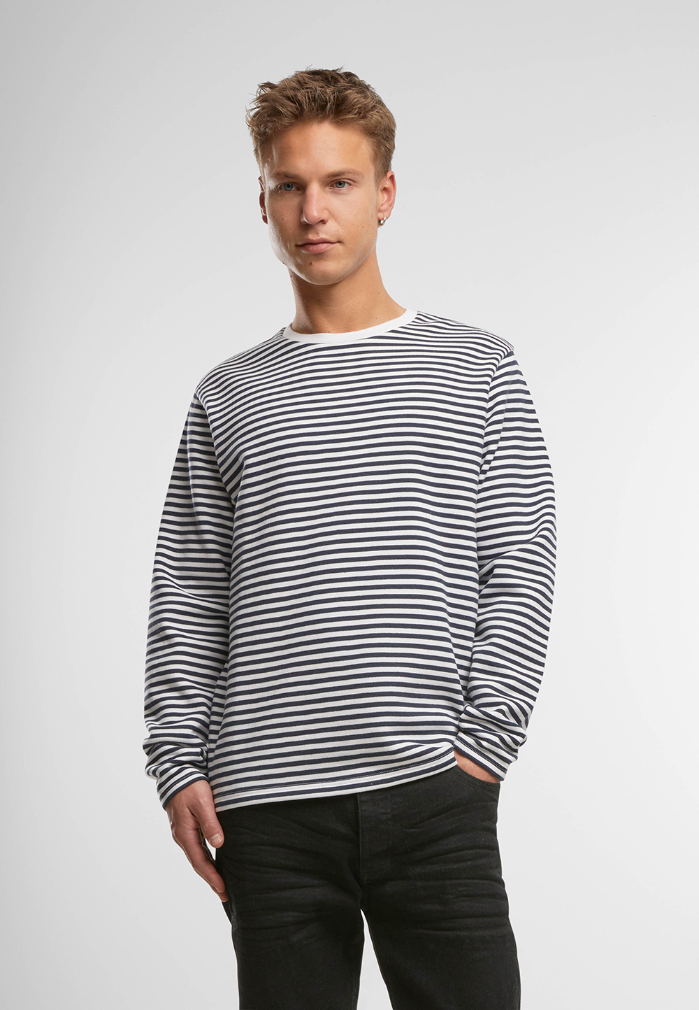 Pulover Marine Sweat Navy White St Brandit - Caldura Optima si Stil