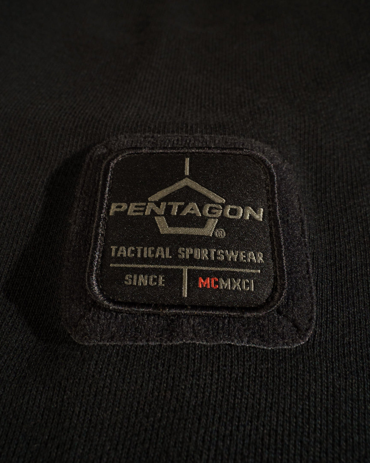 Pulover Terry Sweater Black Pentagon Tactical - Confort de Neegalat și Adaptabilitate Tactică