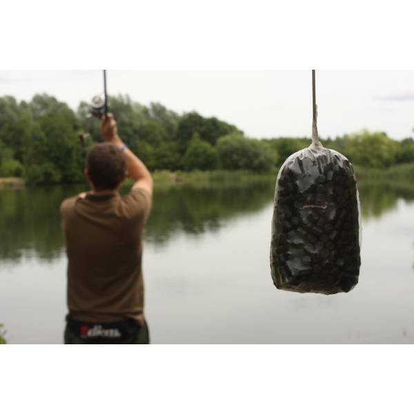 Pungi PVA KORDA Medium - Soluția Ideală pentru Nadă Concentrată - 4