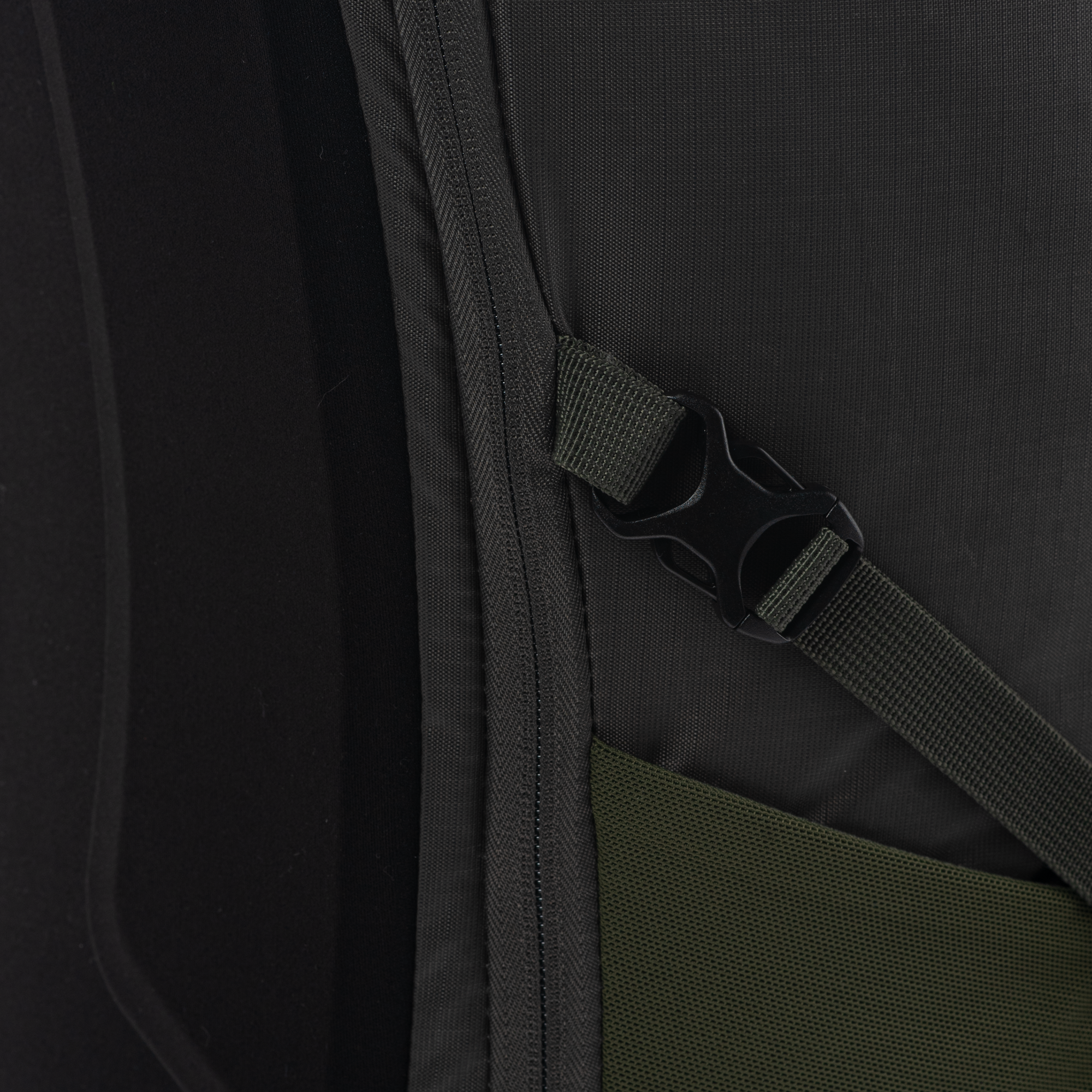 Rucsac ALPIS ELBRUS – Partenerul Tău Impermeabil și Ergonomic - 6
