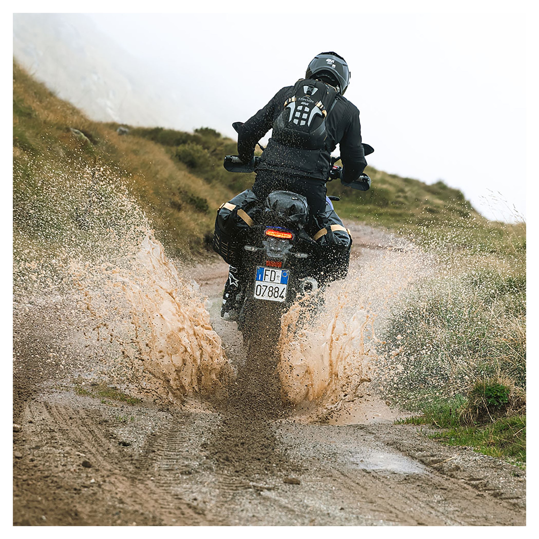 Rucsac Enduro CANYON GRT731 12L - Hidratare & Organizare