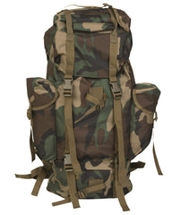 Rucsac Mil-Tec German Import Large – vedere din față cu chingi de compresie și buzunare