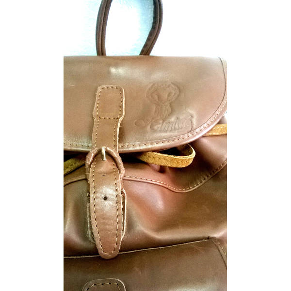 Rucsac Piele 25L ARROW INT. - 3 Buzunare Externe, Versatil - 4
