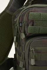 Rucsac US Cooper Sling Pack Medium Dark Woodland Brandit - Versatilitate Tactică