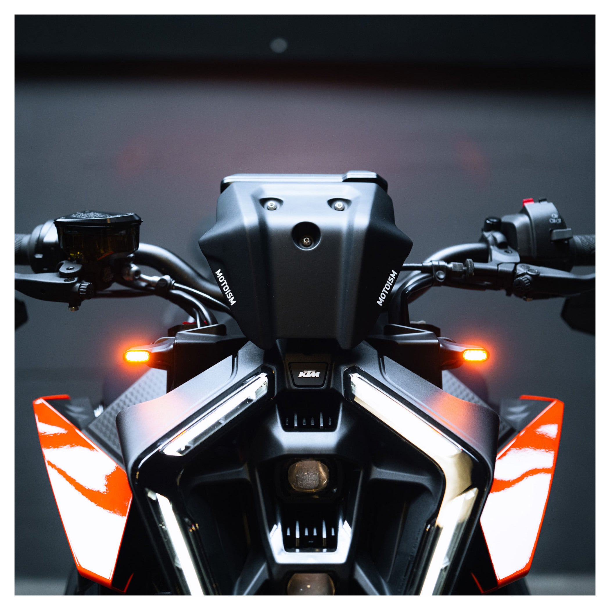 Semnalizatoare LED Race Pro MOTOISM - KTM Duke 990/1390 Plug&Play