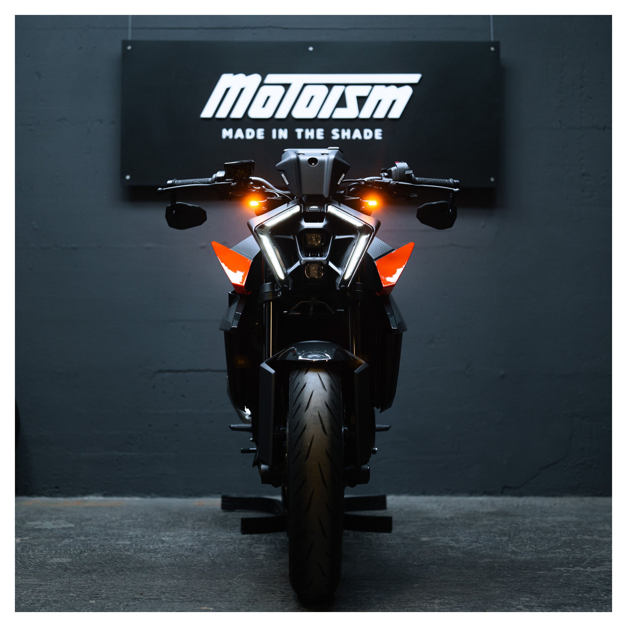 Semnalizatoare LED Race Pro MOTOISM - KTM Duke 990/1390 Plug&Play