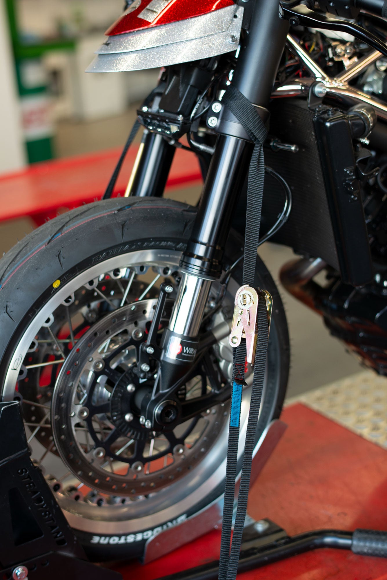 Set Chingi Fixare Moto Joubert Louis Edition - Robust și Versatil