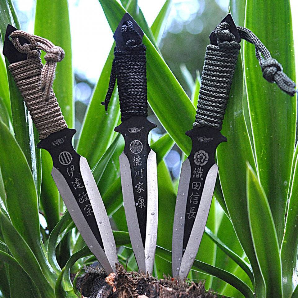 Set Cutite De Aruncat Uzi