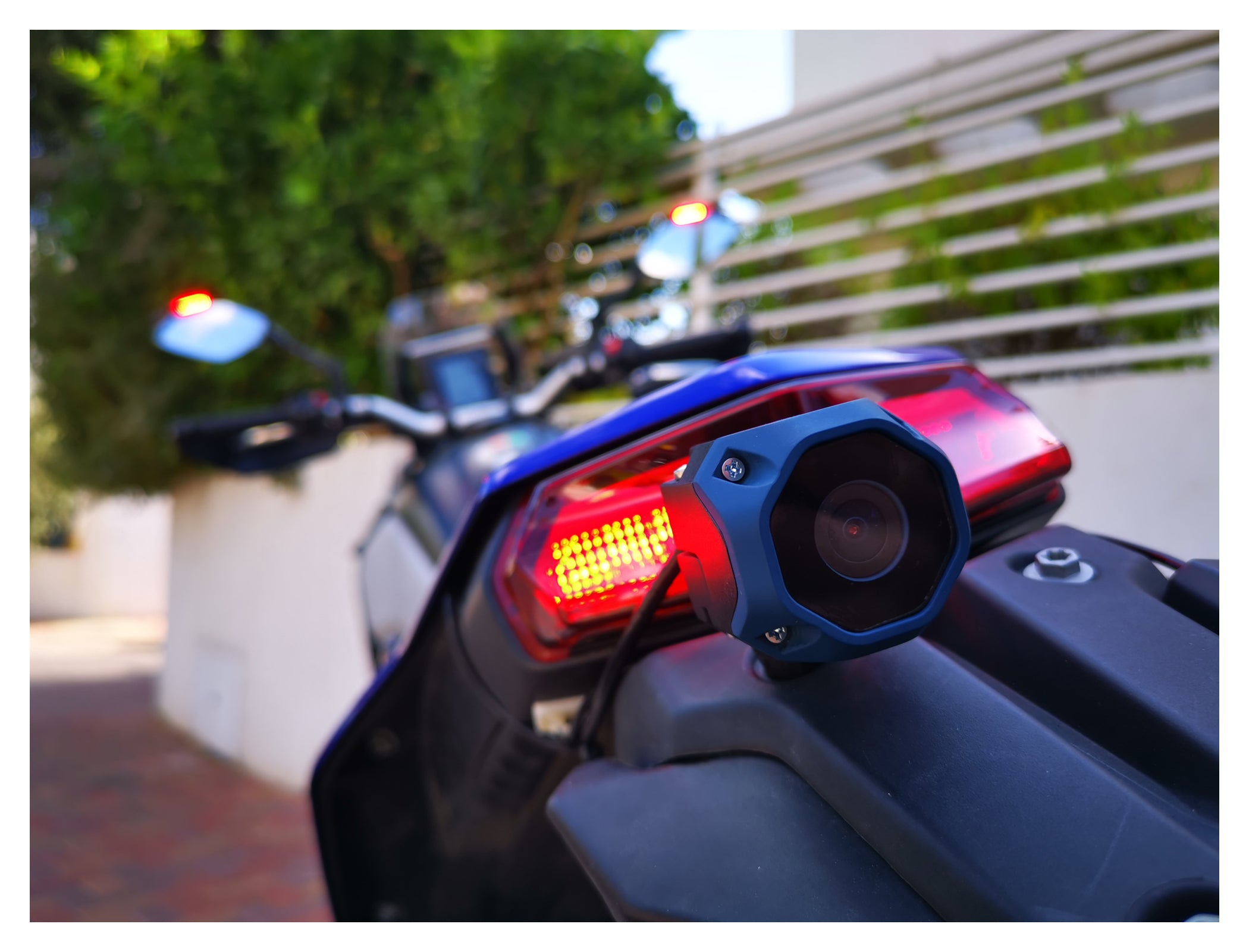 Sistem Avertizare Coliziuni Ride Vision PRO - Siguranță Moto Avansată