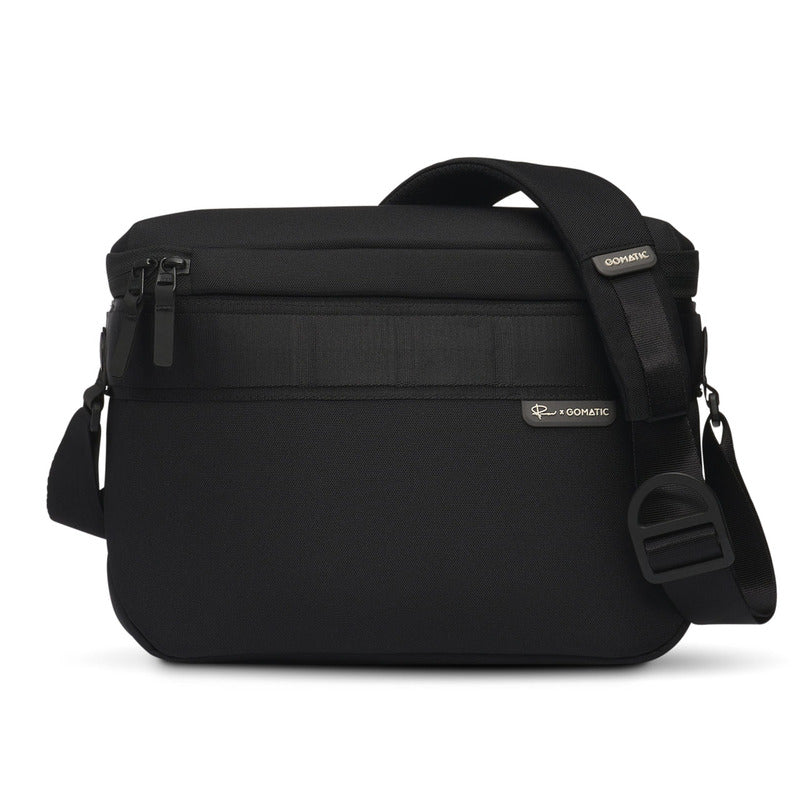 Sling Cameră Gomatic LUMA 12L Negru GOMATIC - Nylon Durabil, Acces Rapid