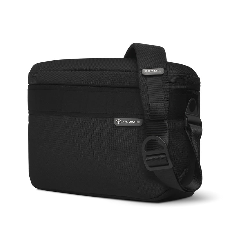 Sling Cameră Gomatic LUMA 12L Negru GOMATIC - Nylon Durabil, Acces Rapid