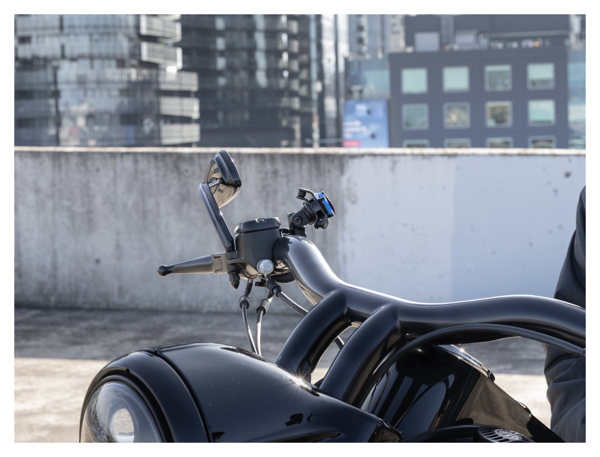Suport Ghidon Moto Quad Lock - Prindere Sigură & Unghi Optim