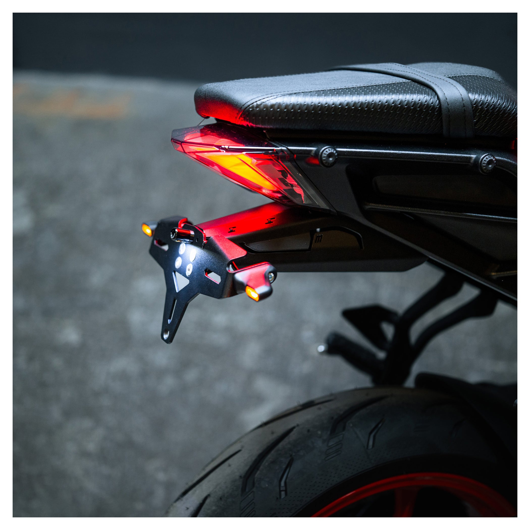 Suport număr KTM 125/390 Duke 24- Motoism - Sportiv & Clean