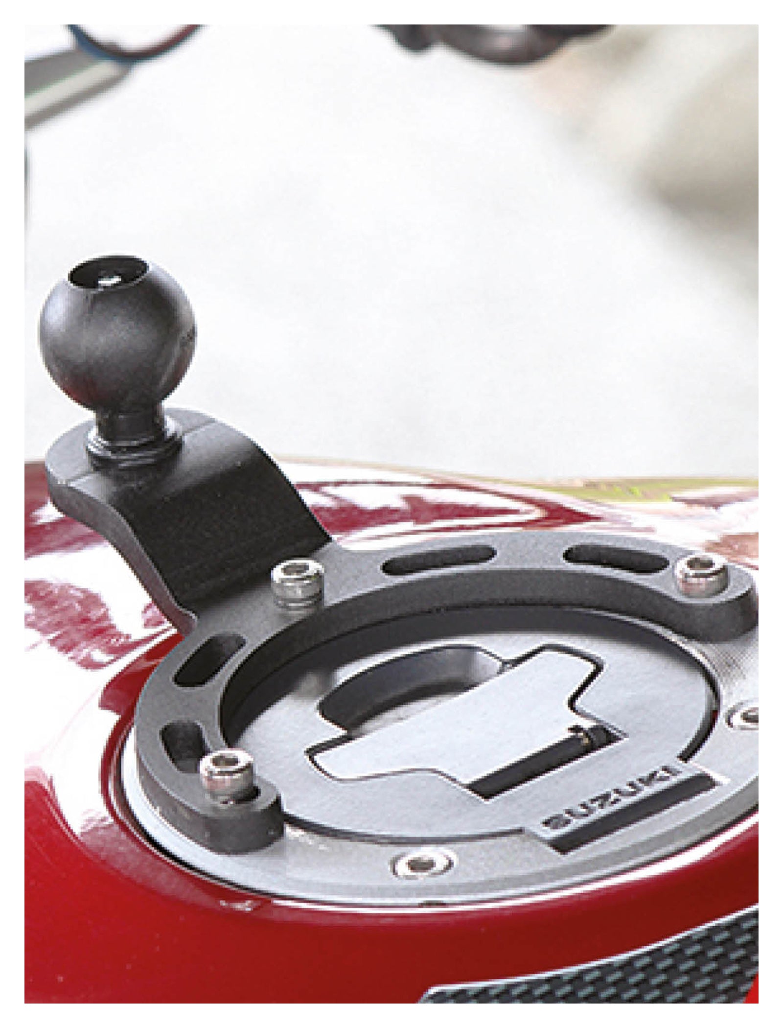 Suport Rezervor Moto RAM Mounts - Prindere Rapidă, Unghi Unic